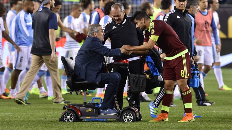 Uruguay, ‘Ovacion’ lancia la bomba: Óscar Tabárez ha la sindrome di Guillain-Barrè