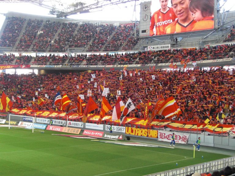 Verso la J2 League: occhi puntati su Nagoya e Avispa Fukuoka, sarà bagarre per i play-off. Mito Hollyhock a caccia della conferma, l’Oita Trinitia a caccia della salvezza