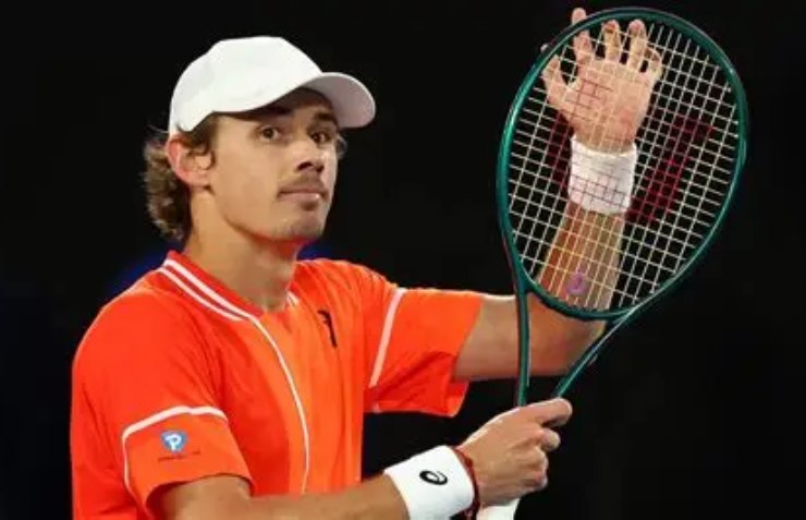 De MInaur salta Parigi-Bercy