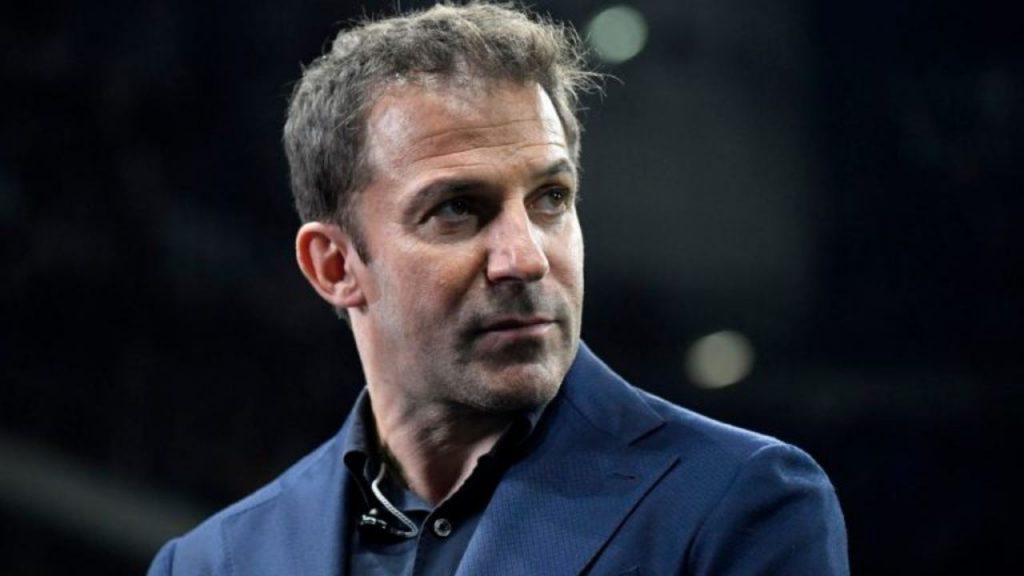 Del Piero lancia il microfono in aria: lite furiosa a Sky | “È questione di professionalità”