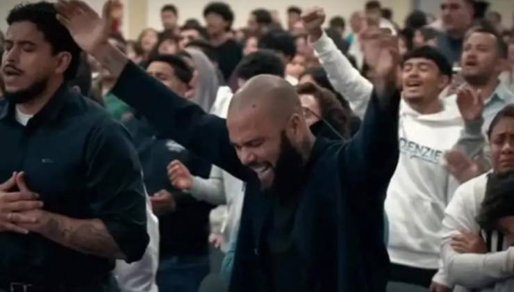 Dani Alves in chiesa