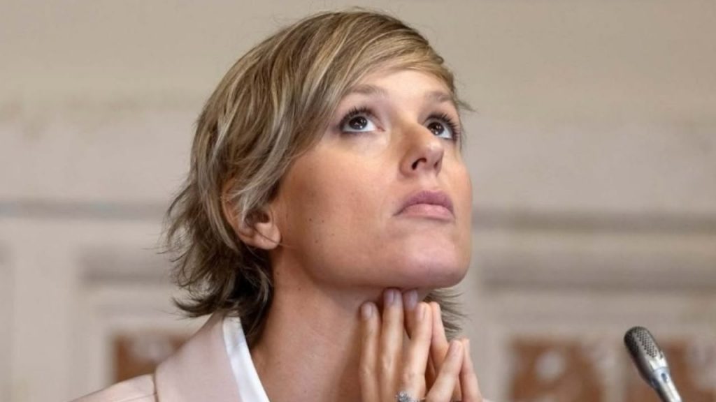 Corsa disperata in ospedale: la paziente è Federica Pellegrini | Attaccata alla respirazione artificiale