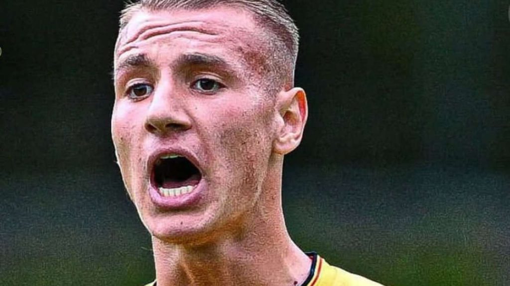 Squilla il telefono di Camarda: chiamato per la leva militare obbligatoria | Deve lasciare il calcio