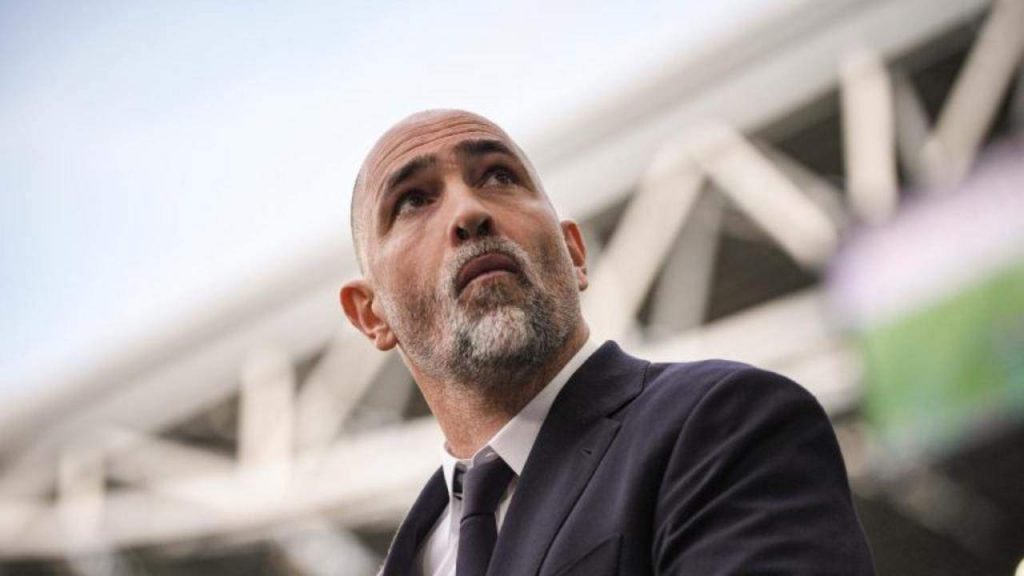 Si è presentato in ritardo all’allenamento: Tudor lo fa marcire in panchina | La Juve è un campo minato