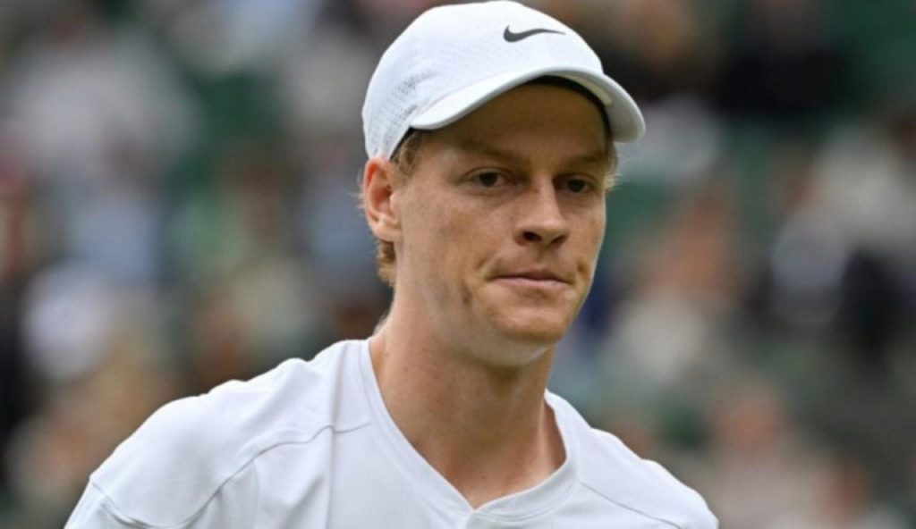 Non ti voglio più vedere!!! Sinner trattato da mostro | Se lo incontra per strada cambia direzione