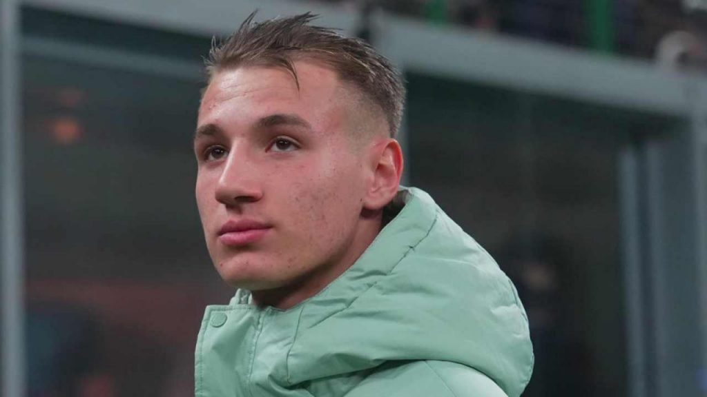 Multa per il rigore sbagliato: Camarda trova la lettera del Milan | Ha fatto imbestialire Furlani