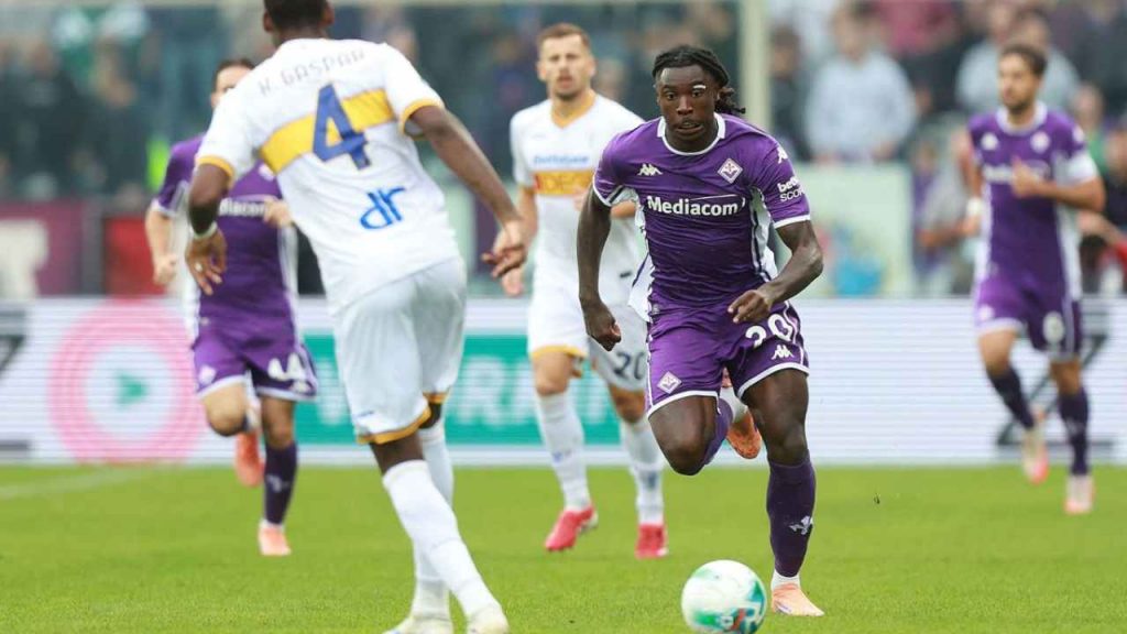 Fiorentina-Lecce sotto indagine: un calciatore si è fatto ammonire di proposito | Ondata anomala di scommesse